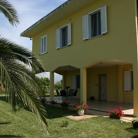 Elisa Bed & Breakfast